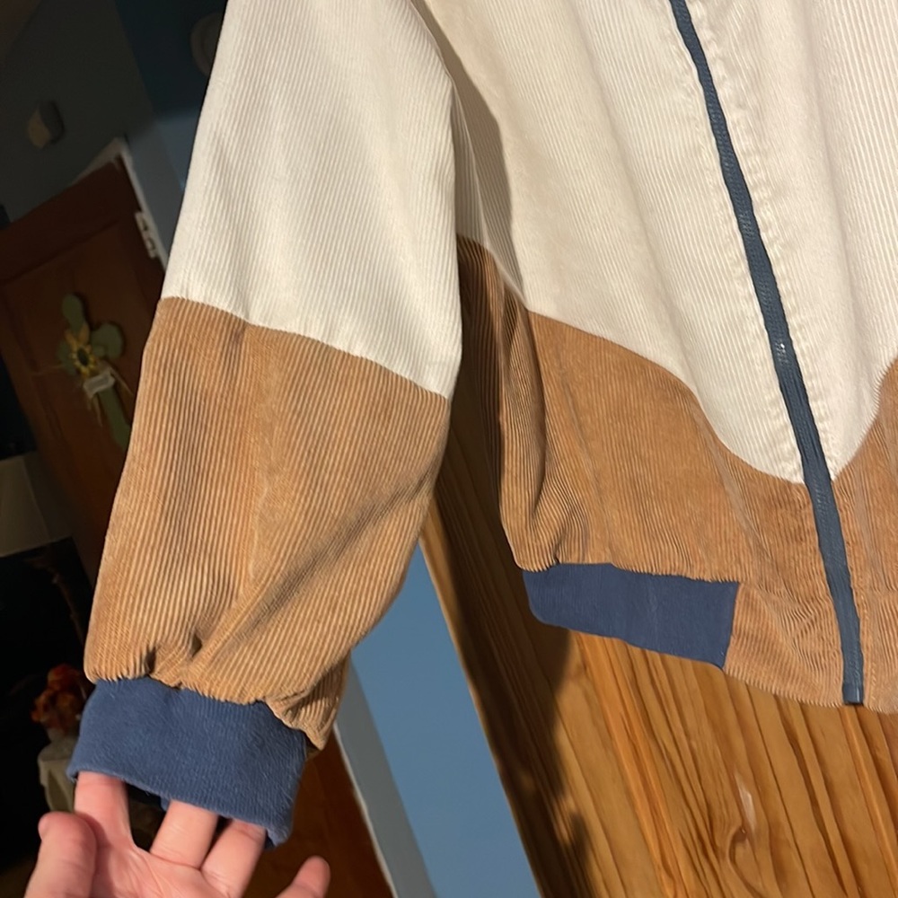 Jacket - Picture 4 of 7